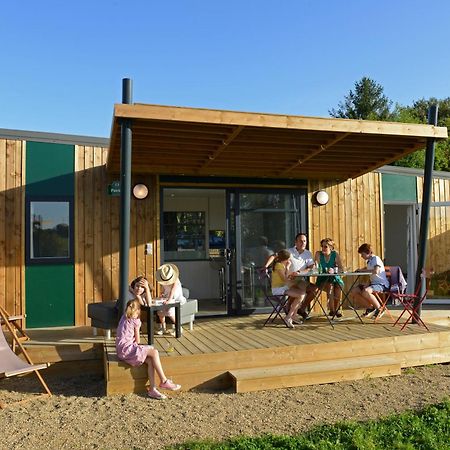Les Roulottes & Cottages Du Moulin Chenillé-Changé エクステリア 写真