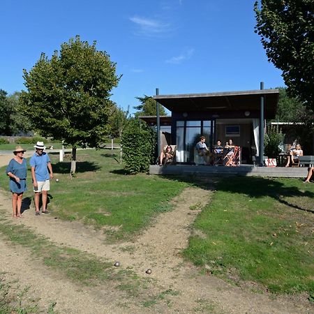 Les Roulottes & Cottages Du Moulin Chenillé-Changé エクステリア 写真