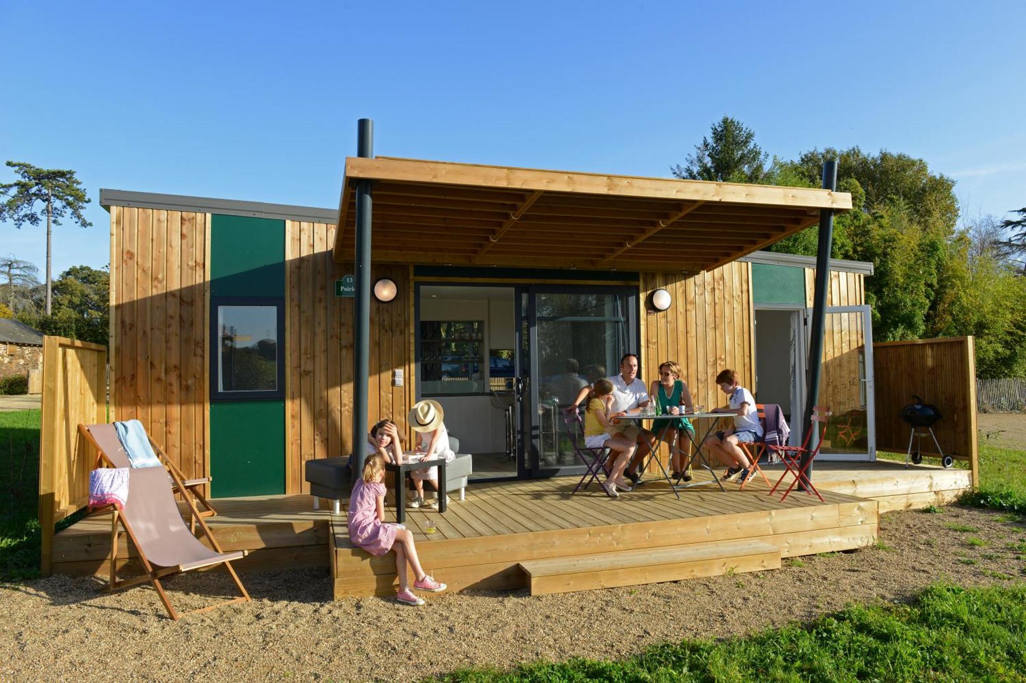 Les Roulottes & Cottages Du Moulin Chenillé-Changé エクステリア 写真