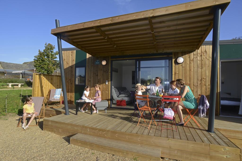Les Roulottes & Cottages Du Moulin Chenillé-Changé 部屋 写真